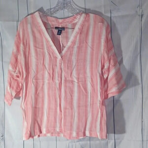 Gap Striped v-neck 100% Cotton striped shirt